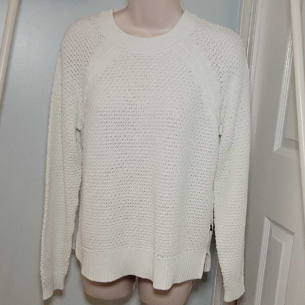 GAP White Open-Knit Crewneck Raglan Sweater Size Small